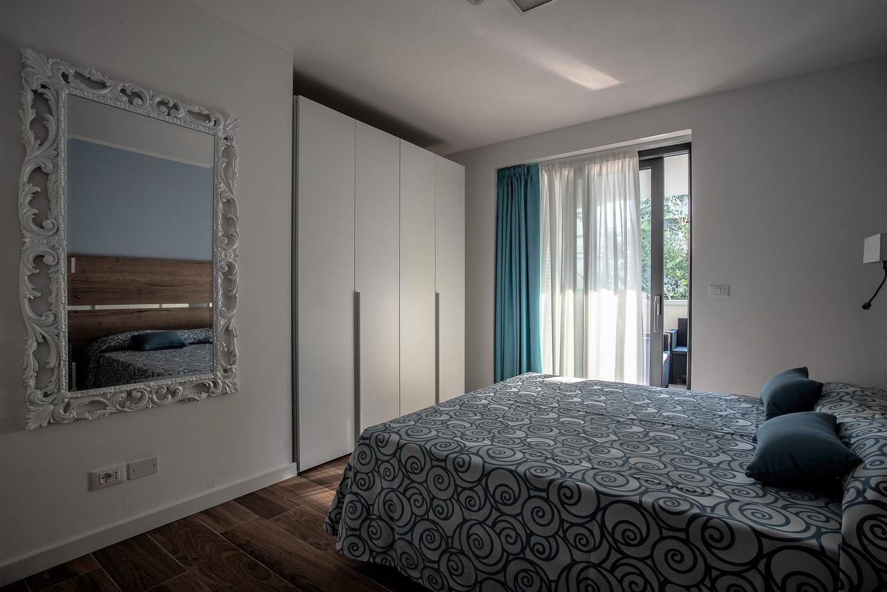גראדו Aparthotel Miramare מראה חיצוני תמונה